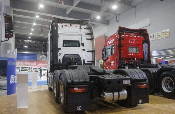 شاكمان يورو 5 X6000 4X2 6X4 420HP 600HP شاحنة جرار 2