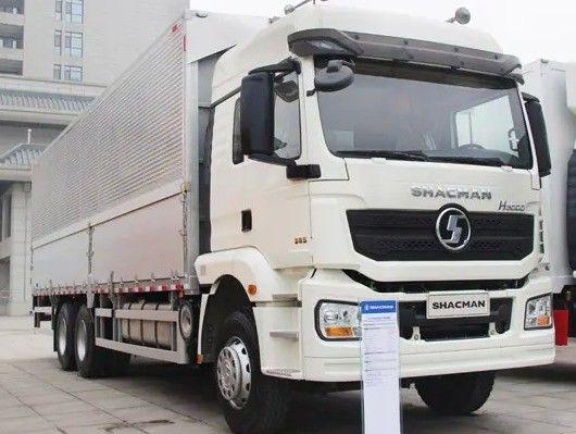 Shacman H3000 336Hp 6X4 4X2 貨物トラック エクスプレス輸送市場でのパフォーマンス