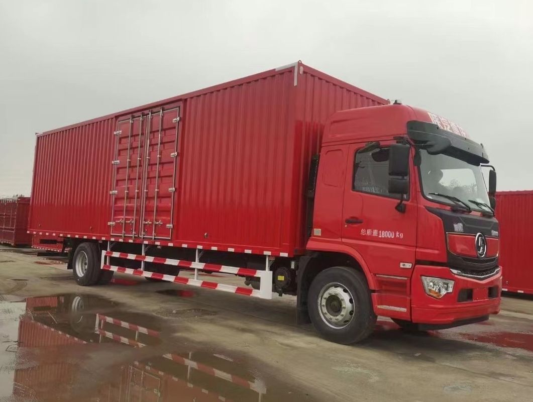 Shacman H3000 336Hp 6X4 4X2 貨物トラック エクスプレス輸送市場でのパフォーマンス