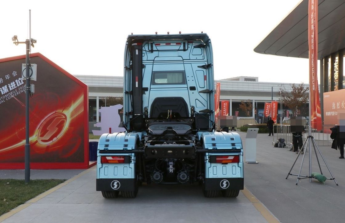 Shacman X6000 4x2 6x4 510hp Yeni Shacman Traktör Kamyon Yakıt Tankı 400-500L
