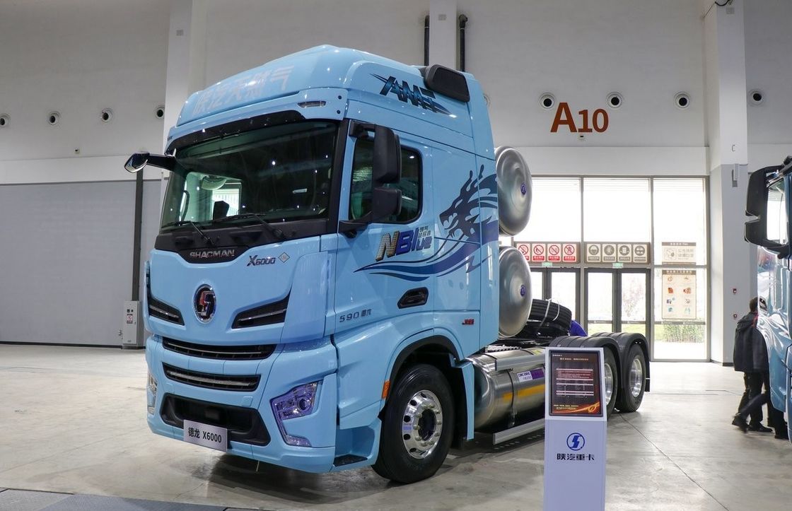 Shacman X6000 4x2 6x4 510hp Yeni Shacman Traktör Kamyon Yakıt Tankı 400-500L