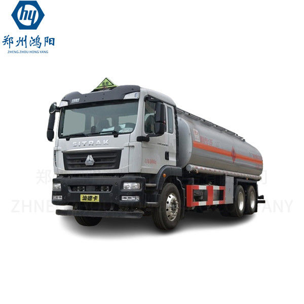 公共事業や災害救援のために必要不可欠な 8X4 6X4 オイルタンクトラック