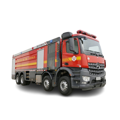 4X2 Truk Pemadam Kebakaran 4000 Liter Mobil Pemadam Kebakaran Double Cab / Truk Pemadam Kebakaran Hutan