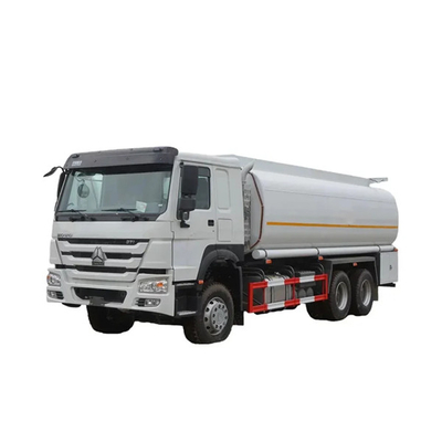 Traktor berpasir tunggal dipasang Tangki Air Trailer Efisiensi Tinggi 3 Ton