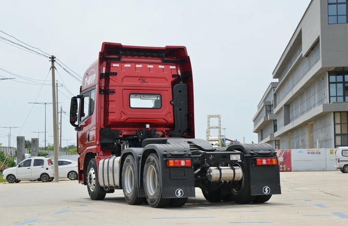 Shacman X5000 6X4 550HP caminhão de cabeça de tractor para a Ásia Central 3
