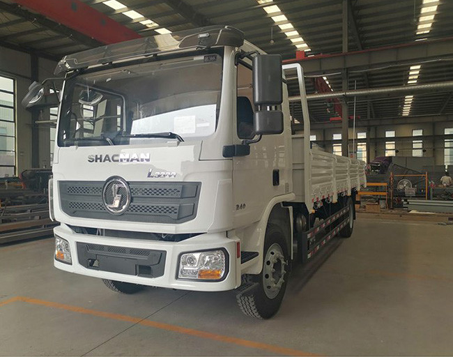 샤크만 디젤 300hp 330 hp 할인 판매 슈퍼 낮은 가격에 L3000 4x2 새 화물 트럭 0